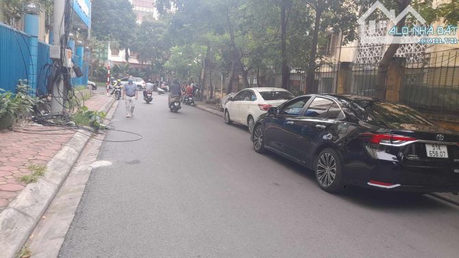 Bán Nhà P/Lô 2 Ô Tô Tránh Quận Đống Đa 50m2-4T MT4m Vỉa Hè 22 Tỷ Huỳnh Thúc Kháng. - 1