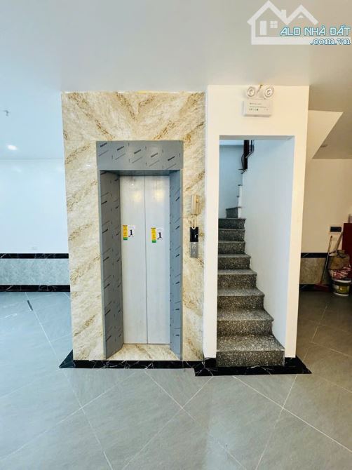 Nhà phân lô Tăng Thiết Giáp – Đại lộ Tây Thăng Long - 35m2 x 5 tầng - ô tô đỗ 10m - 9,5 tỷ - 1