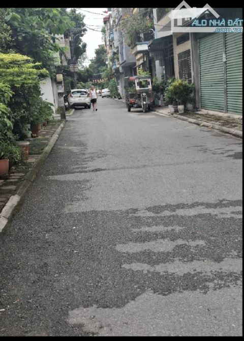 13.5 Tỷ/ 81 M2 Trâu Quỳ. Vỉa Hè Ô tô Chánh - 1