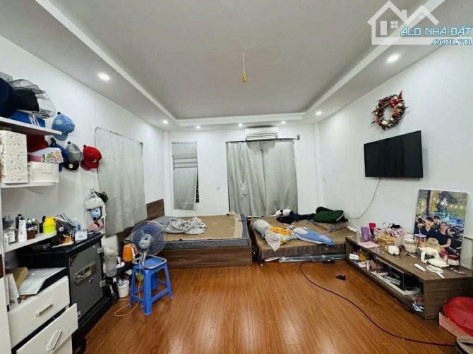 8,5 tỷ Minh Khai, HBT 34m2 5 tầng siêu phẩm ô tô đỗ  - nhà đẹp -gần trường, chợ - 1