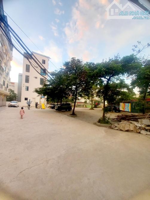 Bán nhà Liên Mạc, 35m2 5 tầng Lô góc, gần hồ Sen-sân chơi ở sướng giá 5,4 tỷ - 1