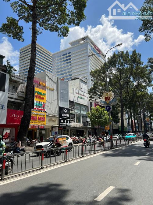 Siêu phẩm MTKD Trần Quang Khải, Quận 1, 8x24m, 4 Tầng - HĐT: 255 triệu, giá 74.5 tỷ - 1