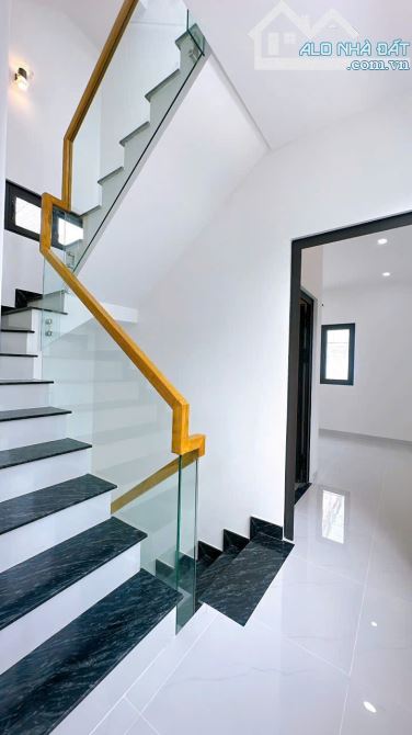 BÁN NHÀ 5 TẦNG KIÊN CỐ MỚI 100% MẶT TIỀN ĐƯỜNG SỐ 11 Q.4 , GIÁ 10,8 TỶ - 12