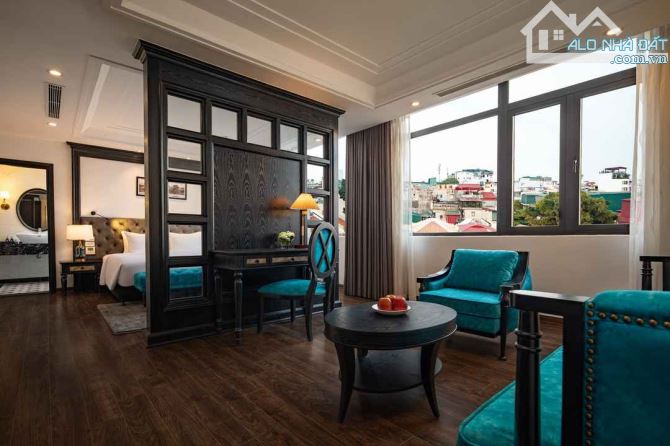 ( Chủ vay Bank Giảm 50 Tỷ ) Bán Khách Sạn Mặt Phố Mã Mây - 360m2 x 9T - MT 12m - 315 Tỷ