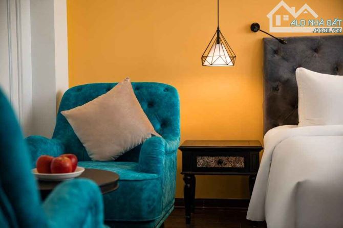 ( Chủ vay Bank Giảm 50 Tỷ ) Bán Khách Sạn Mặt Phố Mã Mây - 360m2 x 9T - MT 12m - 315 Tỷ