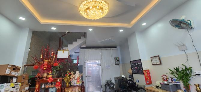 BÁN NHÀ 4 TẦNG SIÊU ĐẸP - GIÁP QUẬN 7 - Ô TÔ NGỦ TRONG NHÀ- NHỈNH 6 TỶ . - 2