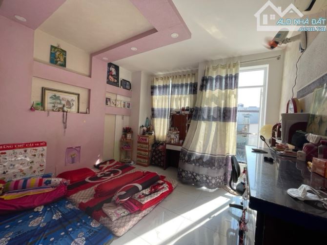 BÁN NHÀ 3 TẦNG GẦN Đ. DƯƠNG CÁT LỢI - HẺM XE HƠI TỚI NHÀ NHỈNH 6 TỶ - SỔ HỒNG RIÊNG, - 2