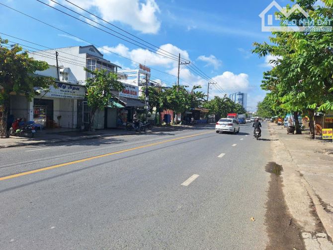 Đất mặt tiền đường ĐT 743C, phường Tân Đông Hiệp, TP Dĩ An. 11,3 tỷ - 2