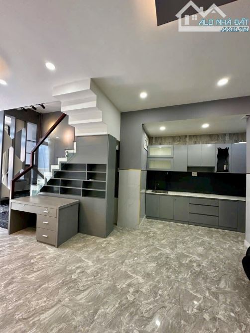 Nhà Đẹp An Dương Vương Quận 5 - Ngang 4.3m Nợ Hậu 5.7m - Giá Nhỉnh 13 Tỷ - 2