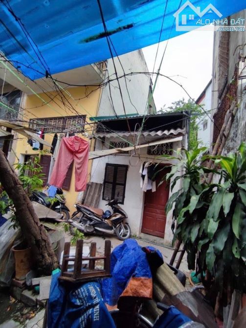 BÁN NHÀ 2 TẦNG - ĐẤT 240 M2- TRẦN KHÁT CHÂN -HAI BÀ TRƯNG - 25,5 TỶ - 2
