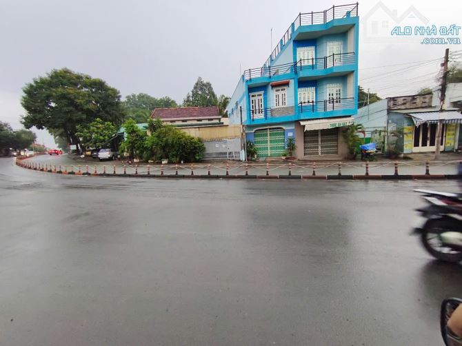 ĐẤT NỀN ĐỐI DIỆN KHU DU LỊCH BỬU LONG - 2
