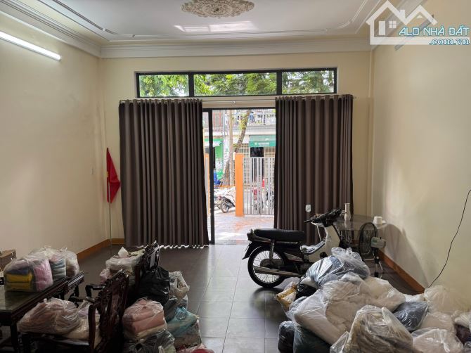 🅿️BÁN NHÀ 3 TẦNG DT 300M2 MẶT TIỀN ĐƯỜNG NGUYỄN TRÃI - TP HUẾ GIÁ SIÊU TỐT CHỈ 1.X TỶ✅ - 2