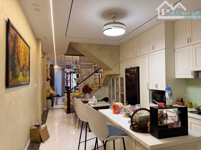 Bán Nhà 1 Trệt 2 Lầu Đường 8 Tăng Nhơn Phú B Gần Trường Hoa Lư - 2