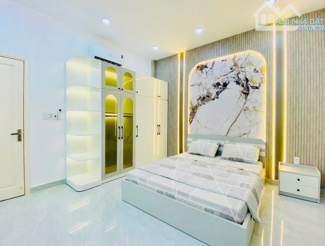 Bán nhà gần Emart Phan Huy Ích, 4,1m x 16m, 2 tầng chỉ 5 tỷ nhỉnh - 2