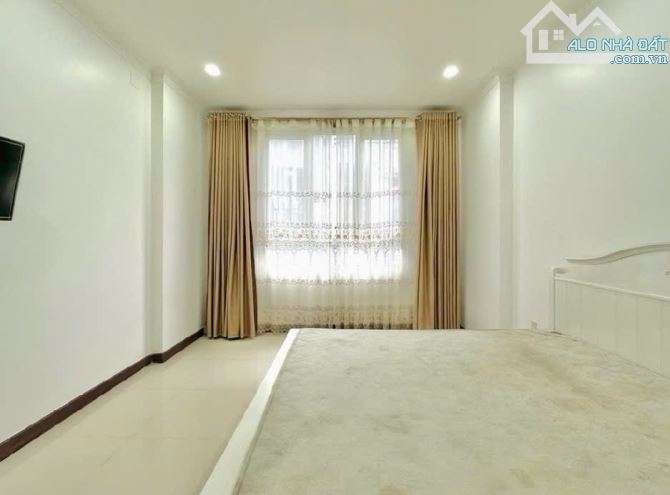 Ngã tư Bảy Hiền - 50m2 - 2 Tầng đúc - Hẻm 3m rộng thoáng - 2