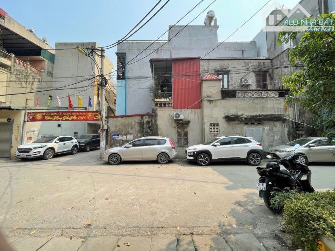BÁN GẤP ĐẤT KIẾN HƯNG CỰC HIẾM - GÓC 2 MẶT TIỀN - Ô TÔ TRÁNH 65m2 MT13m 10.9 tỷ CTL - 2