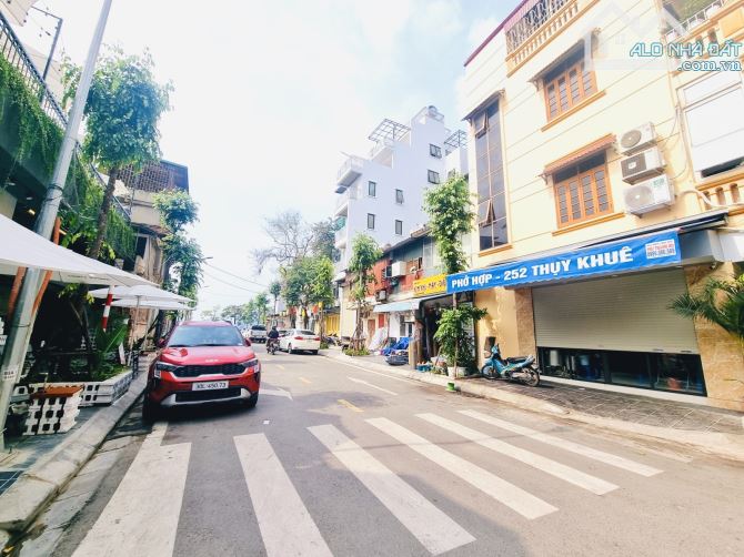 Bán Siêu phẩm Biệt thự lô góc phố Thuỵ Khuê, Tây Hồ. 200m2 x 4T, MT 10,6m. Có hầm. Gần Hồ. - 2