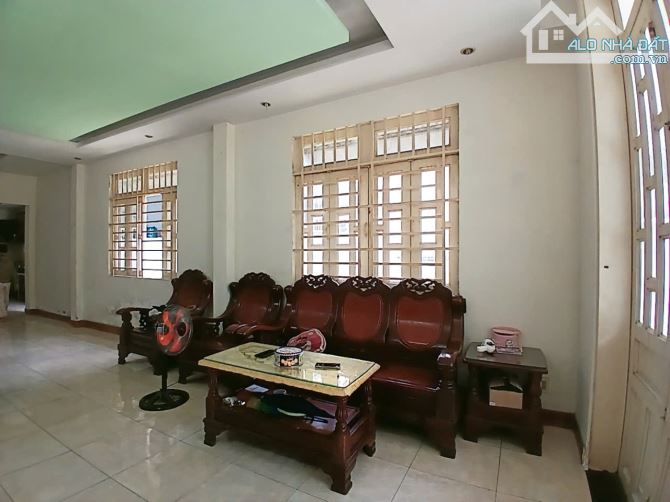 BÁN CĂN NHÀ PHỐ DĨ AN NGAY CHỢ, NGANG 5.5M 139M2 2 TẦNG, GIÁ CHỈ 7 TỶ THƯƠNG LƯỢNG - 2