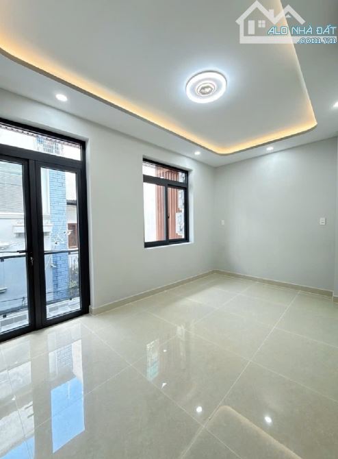 Nhà đẹp - ngay chợ Tân Bình - 1 căn ra mặt tiền - 52m2 ngang 4,7m - tặng full nội thất - 2