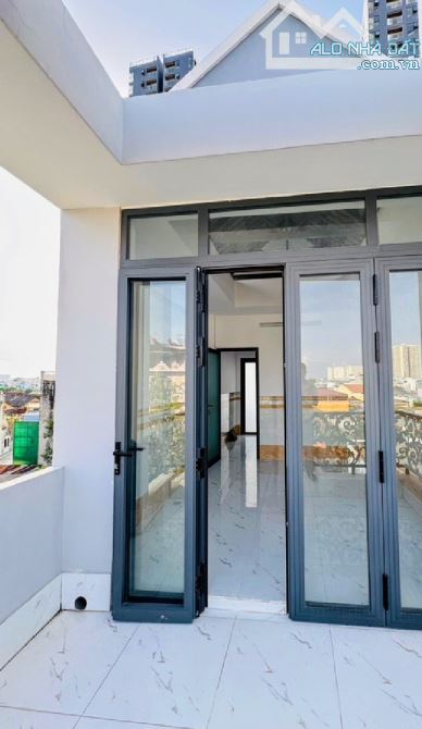 NHÀ BÌNH ĐÔNG BÊN HÔNG CHỢ LỚN, XE HƠI ĐỖ CỬA Ngang 3,8x20m 4Tầng 5Pn SHR, Nhỉnh 5 tỷ - 2