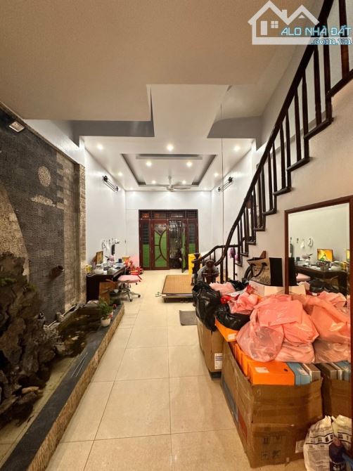 GỐC ĐỀ-HOÀNG MAI-NGÕ THÔNG 3 GÁC TRÁNH-5 TẦNG NHÀ ĐẸP - 2