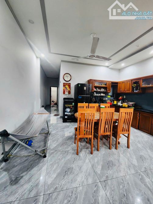 Bán nhà cấp 4 khu cư xá B5 gần BigC Tân Hiệp, Biên Hòa, 100m2, giá 5 tỷ 300. - 2