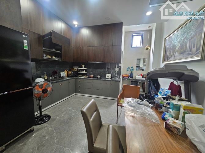 Bán nhà Phạm Phú Thứ P10 Tân Bình ô tô ngủ trong nhà 56M2 2 Tầng mới đpej 8 tỷ 7 - 2
