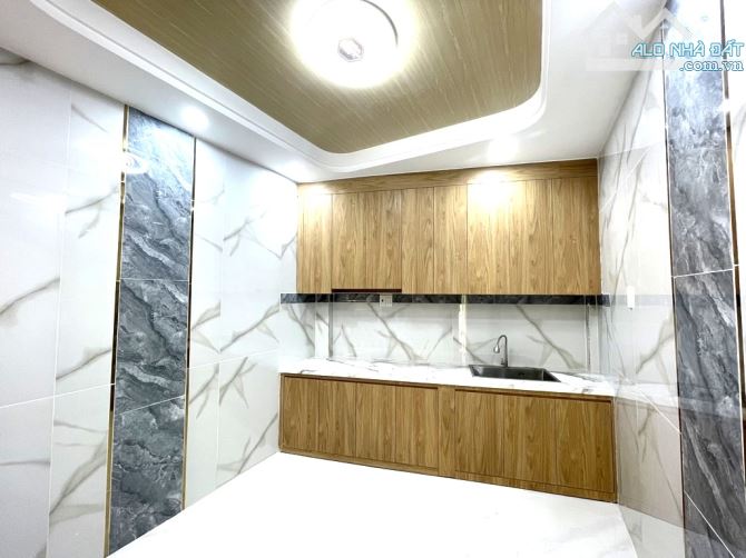 Bán nhà HẺM XE HƠI NS Huỳnh Liên Tân Bình, FULL nội thất, sổ đẹp, nhỉnh 4 tỷ - 2