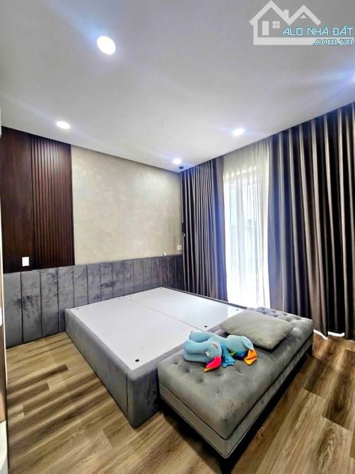 Bán nhà hẻm ô tô né thông, Phường 11 Tân Bình, Lý Thường Kiệt, 4x14m, 2 tầng, 8.x tỷ - 2