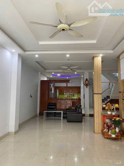 Bán Nhà Mặt tiền đường 30/4, P12, TP Vũng Tàu - 102M2 -Ngang 6.3M - Giá: 13 Tỷ (TL) - 2