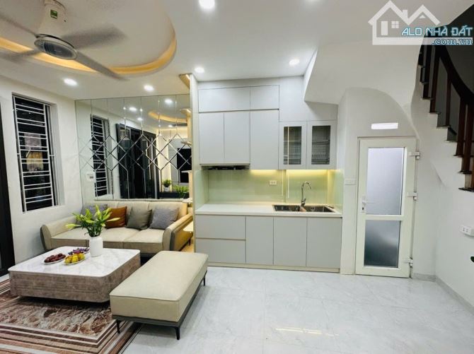 BÁN NHÀ TẢ THANH OAI- NHÀ MỚI - NỘI THẤT XỊN- 5,5 T.Ỷ - 2