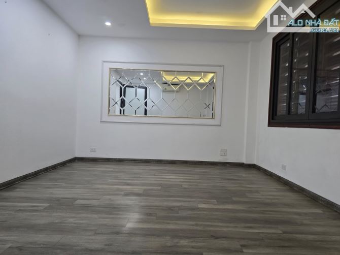 Bán gấp nhà phân lô dự án 90 Nguyễn Tuân 6 tầng, 8 phòng ngủ, nội thất cao cấp, 39.5 tỷ - 2