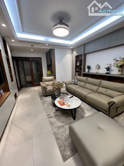CHUNG CƯ VIP. 108M. 3PN2VS. 6,5TỶ. FULL NỘI THẤT.2 LÔ GIA. NGUYỄN CƠ THẠCH VÍP. - 3