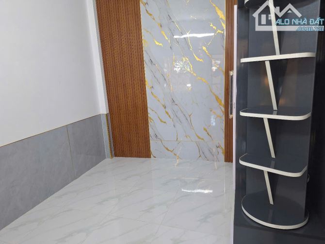 Nhà phố gần chợ Tân Long, phường Tân Đông Hiệp TP Dĩ An. 3,8 tỷ - 3