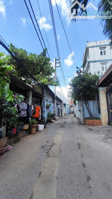 BÁN NHÀ HẼM GẦN MẶT TIỀN, Đ. ĐÔNG HƯNG THUẬN 05,  GẦN NGÃ TƯ AN SƯƠNG, CHỈ 3 TỶ 950 - 3