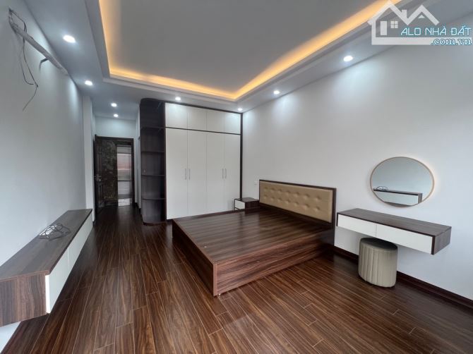 🔥 BÁN GẤP NHÀ THẠCH BÀN – LONG BIÊN – 6T THANG MÁY – Ô TÔ – 52M² – GẦN KĐT – CHỈ 11.5 TỶ - 3