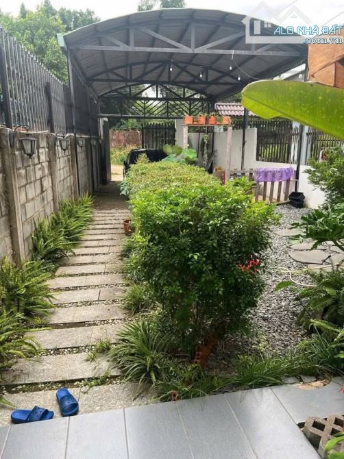 1 không gian nghỉ dưỡng cuối tuần cho GD, 173m2, SHR, Tân Thông Hội Giá 1 tỷ 350. - 3