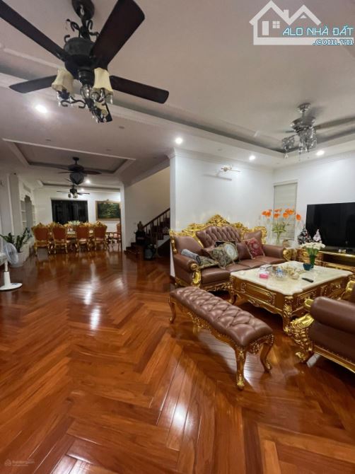 BÁN BIỆT THỰ LÔ GÓC – KHU ĐÔ THỊ TRUNG YÊN – CẦU GIẤY – MẶT TIỀN 27M –  207M2 - GIÁ 118 TỶ - 3