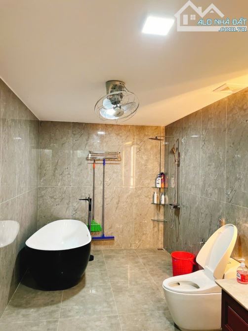 🏙️ BÁN VILLA 4 TẦNG SANG TRỌNG – MẶT TIỀN ĐƯỜNG 7M5, TRUNG TÂM THANH KHÊ, ĐÀ NẴNG - 3