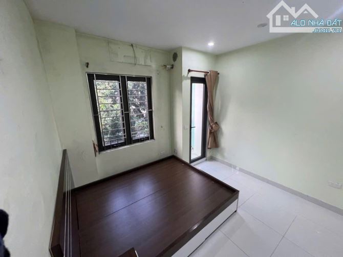 CHỈ NHỈNH 4 TỶ - CÓ NHÀ 3 TẦNG OTO ĐỖ 10M - SÁT GLEMXICO LÊ TRỌNG TẤN HÀ ĐÔNG SIÊU HIẾM!!! - 3