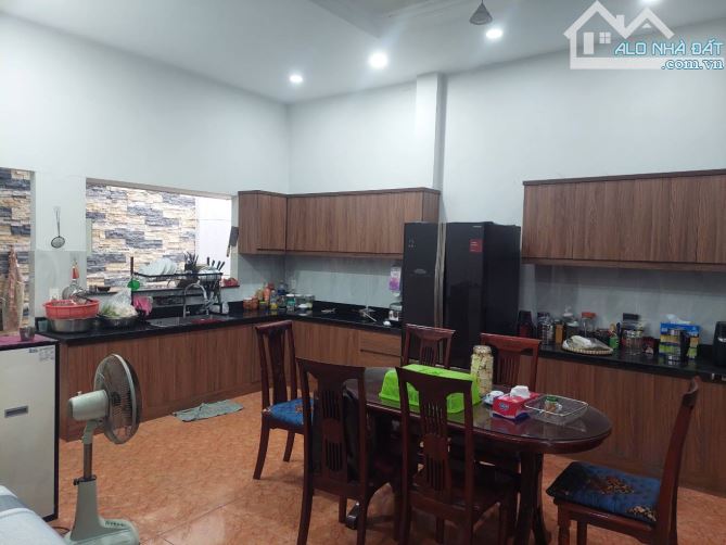 HÀNG HIẾM NHÀ ĐẸP 3 TẦNG, 178M2, KHU VIP HIỆP PHÚ, NGANG 10M, GIÁ TỐT 17.x TỶ - 3