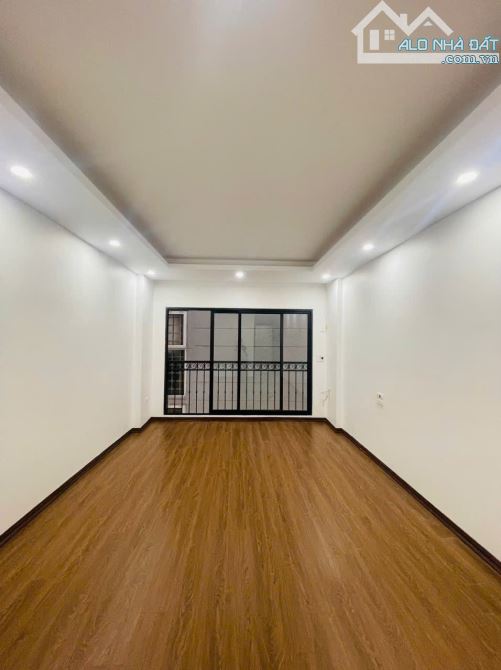 BÁN NHÀ ĐẸP LÊ TRỌNG TẤN 37M x 6TẦNG - THANG MÁY - LÔ GÓC - SÁT ĐƯỜNG LỚN - TIỀM NĂNG TĂNG - 3
