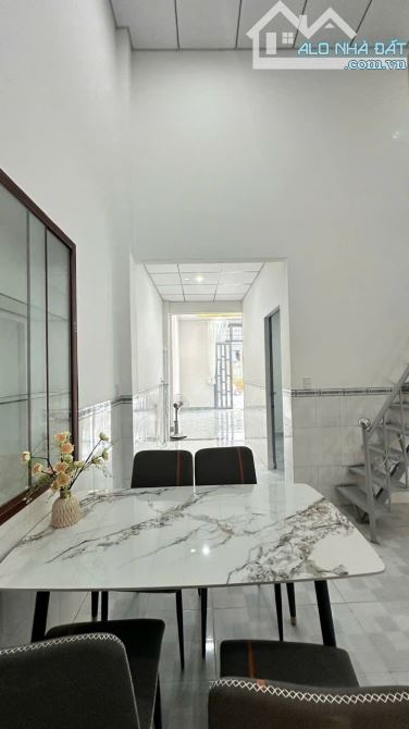 Bể nợ bán gấp nhà c4 đường Tân Hiệp 18 - Hóc Môn, Sổ hồng riêng, 125m2, giá chỉ 980 triệu - 3