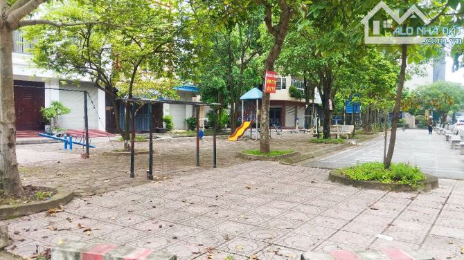 Bán nhà Mậu Lương, đường phân lô 13m cả vỉa hè, 60m2 4 tầng 5PN giá bán 15 tỷ hơn - 3