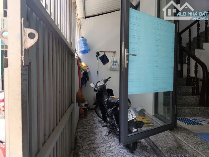 ✅ Bán nhà 1 trệt 1 lầu hẽm Chợ Đêm thuộc Phường 1 , TP Tân An _ Diện Tích : 5.8 x 11.3 - 3
