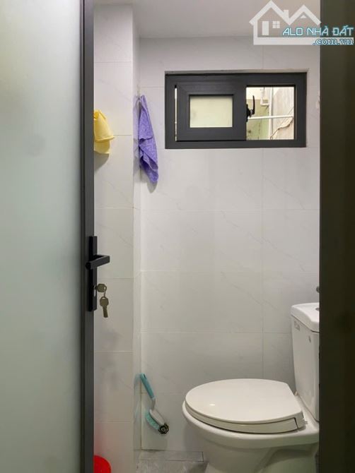 Bán nhà Phường Tân Thuận Đông; DTSD 36m2; cách hẻm xe hơi 15m; sổ riêng hoàn công đủ - 2