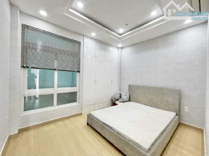 BÁN NHÀ 4 TẦNG ĐƯỜNG 22 LINH ĐÔNG HẺM XE HƠI 5M GẦN PHẠM VĂN ĐỒNG 6,7 TỶ - 3