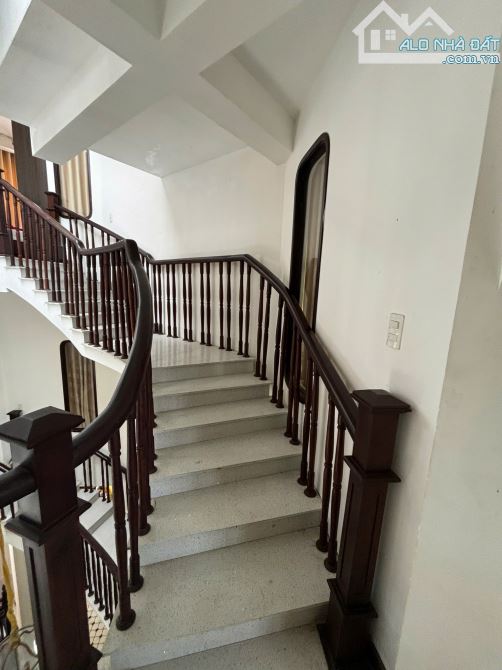 Villa mt Nguyễn Tri Phương - ngay ven sông lớn Thu Bồn cần bán - 3