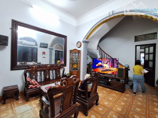 Bán nhà Tư Đình,Long Biên 3 tầng,198m,mt5.6m oto tránh nhỉnh 37 tỷ - 3