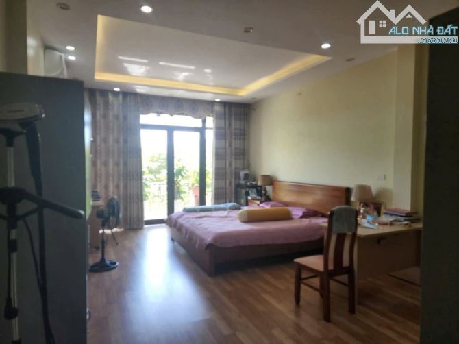 Bán nhà 5 tầng . Khả Lễ 1 81m . mt 4.5m . hướng ĐB . giá 15 tỷ - 4